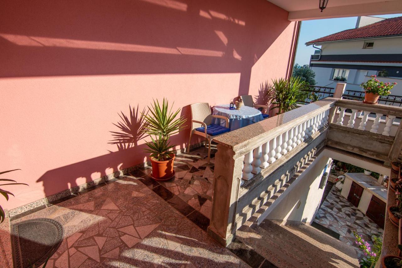 Apartman Boris Palit Esterno foto